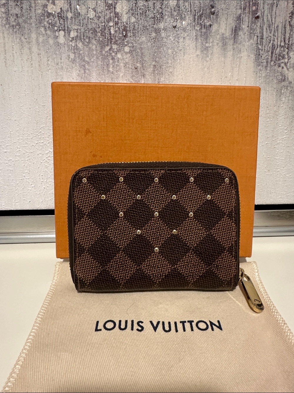 Louis Vuitton Brown Damier Zip wallet with pink interior with box and dusty